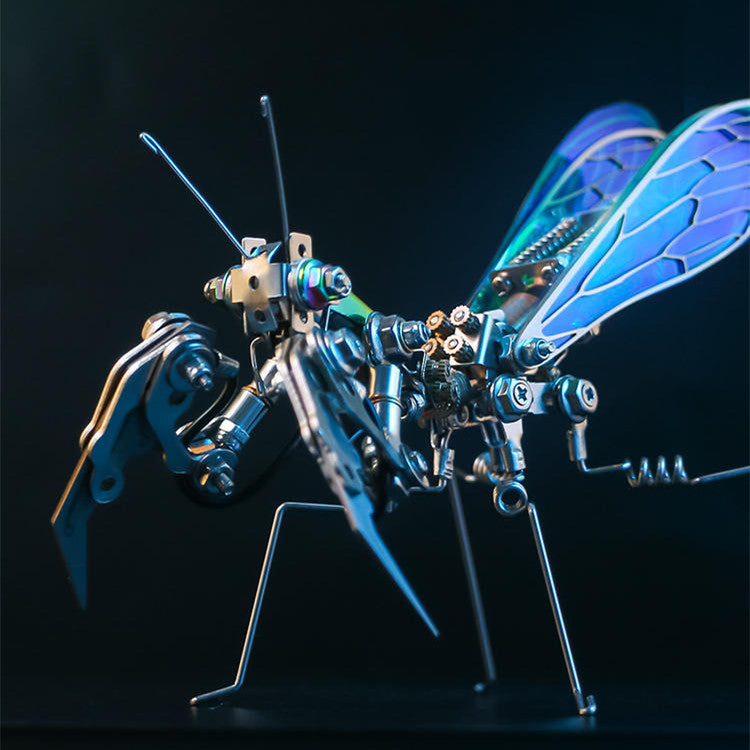 Robo Mantis: Metallic Bug Model for Display & Play